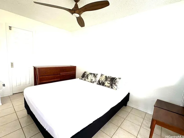 $2,300 | 53-549 Kamehameha Highway, Unit 607, Hauula, HI 96717