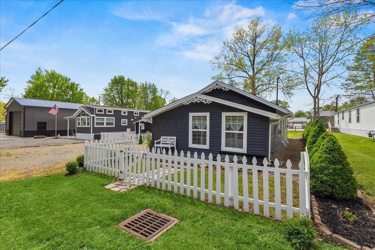 11153 Tecumseh Path Lakeview, OH 43331 - Photo 2 of 54