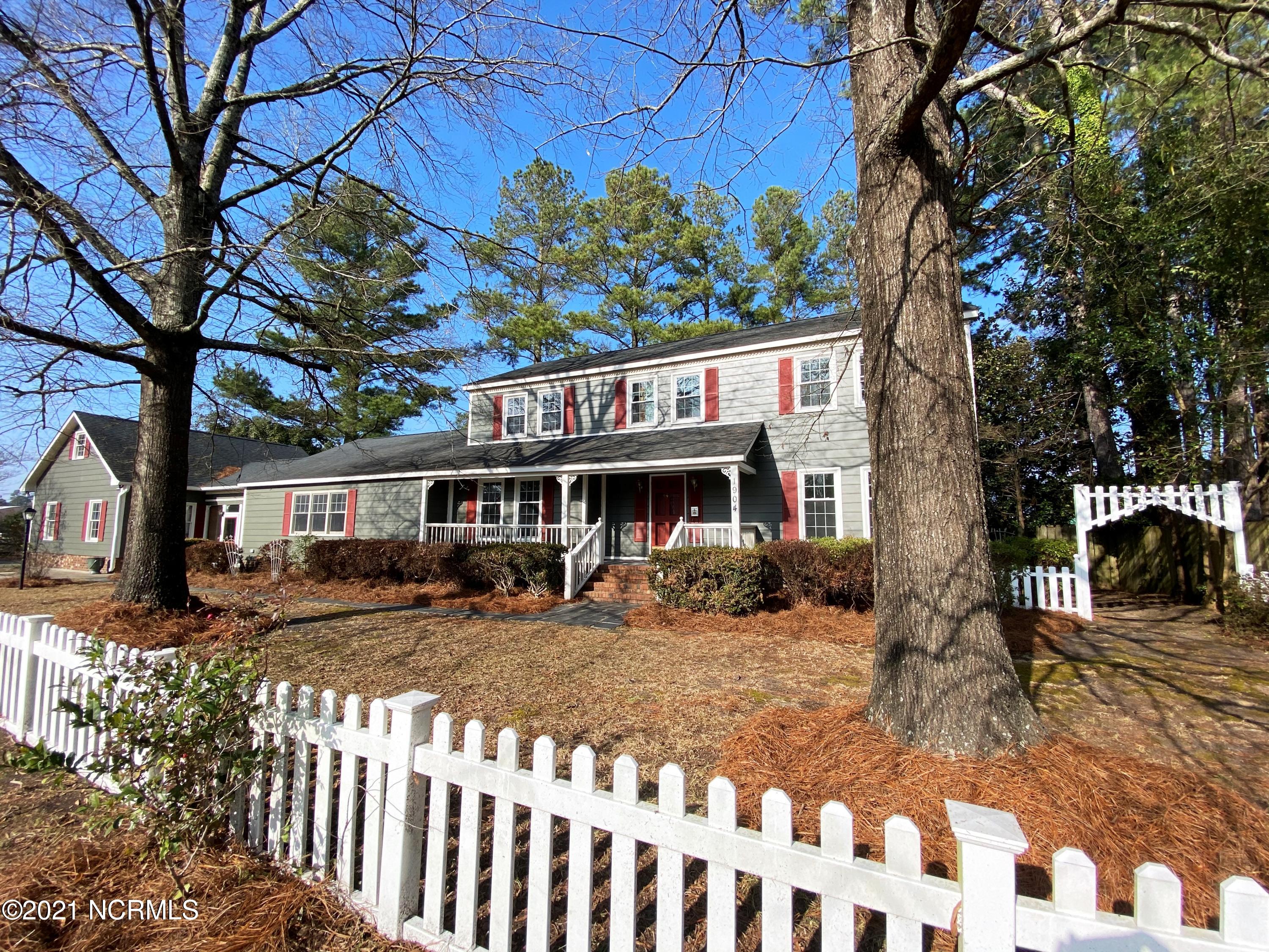 1904 Tryon Road New Bern, NC 28560 - Photo 1 of 53 Front Of Home