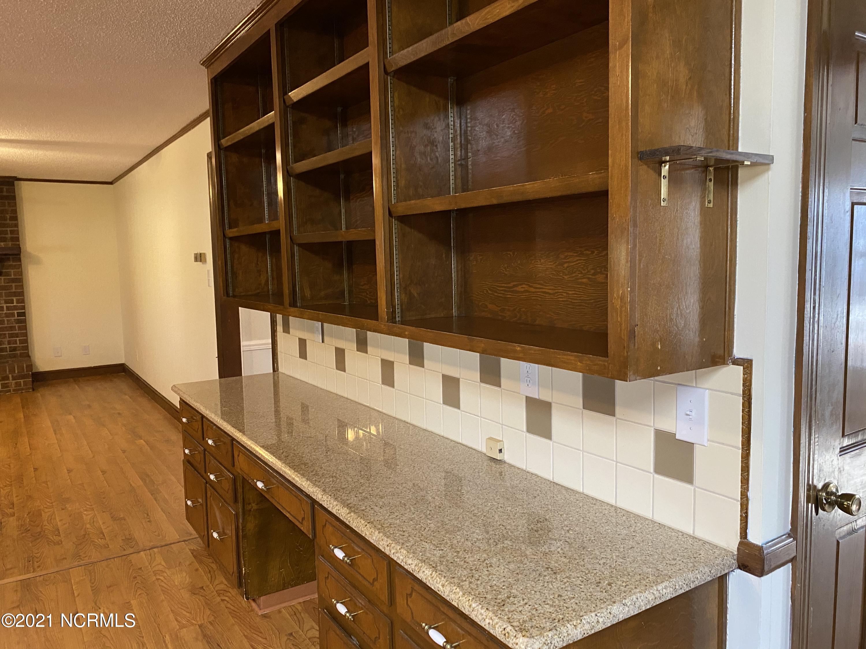 1904 Tryon Road New Bern, NC 28560 - Photo 12 of 53 Great Built In
