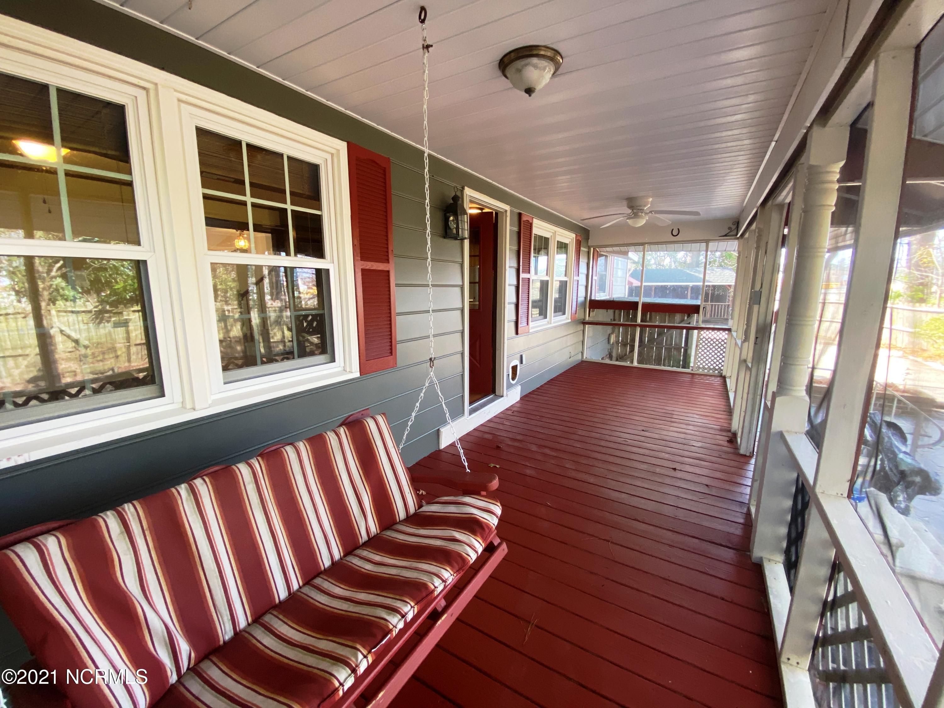 1904 Tryon Road New Bern, NC 28560 - Photo 14 of 53 Big Screened Porch