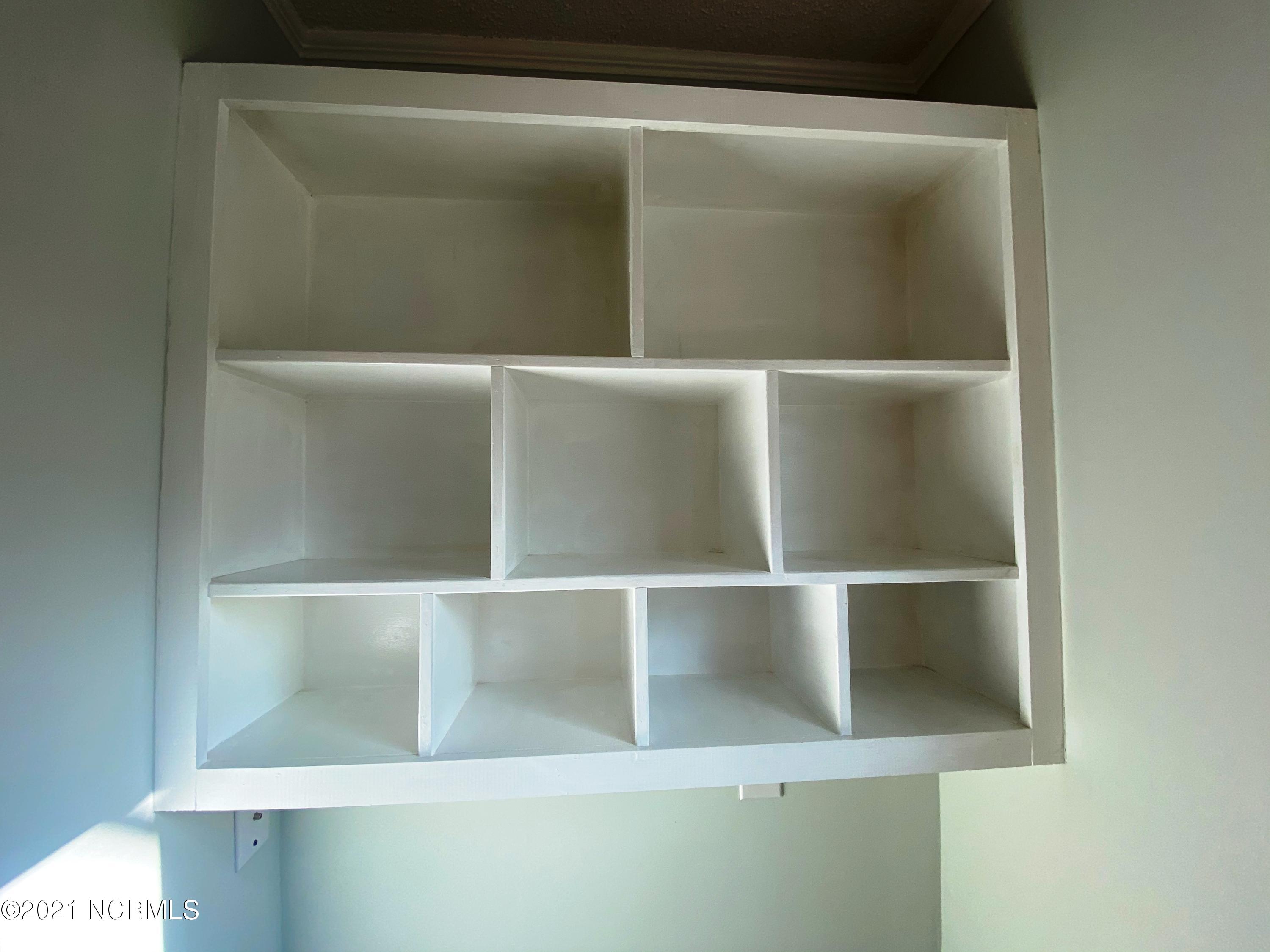 1904 Tryon Road New Bern, NC 28560 - Photo 29 of 53 Built in Shelves