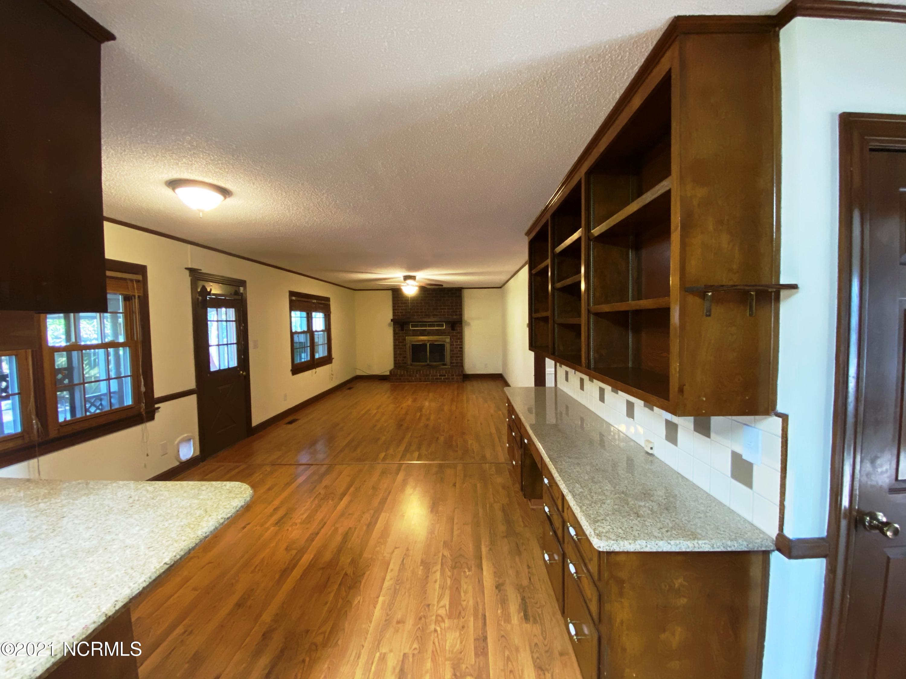 1904 Tryon Road New Bern, NC 28560 - Photo 9 of 53 Huge Open Concept