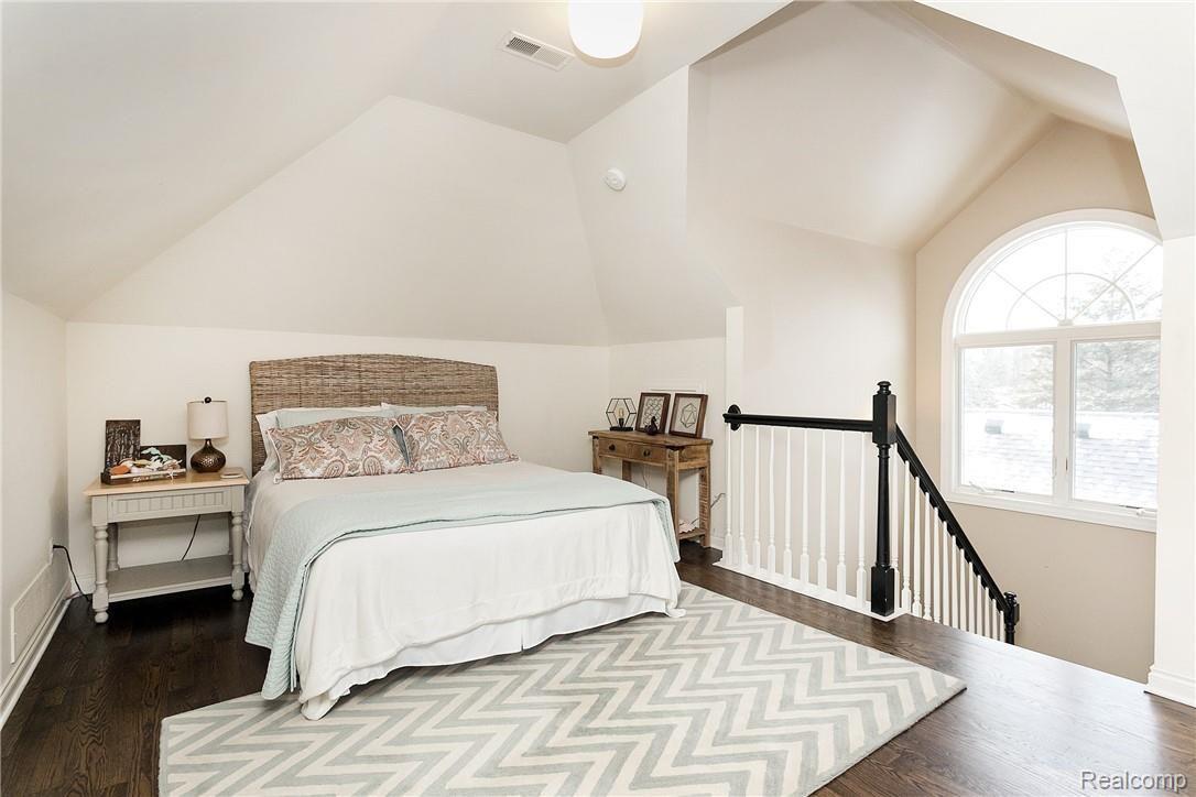 184 Moran Road Grosse Pointe, MI 48236 - Photo 31 of 40 Loft
