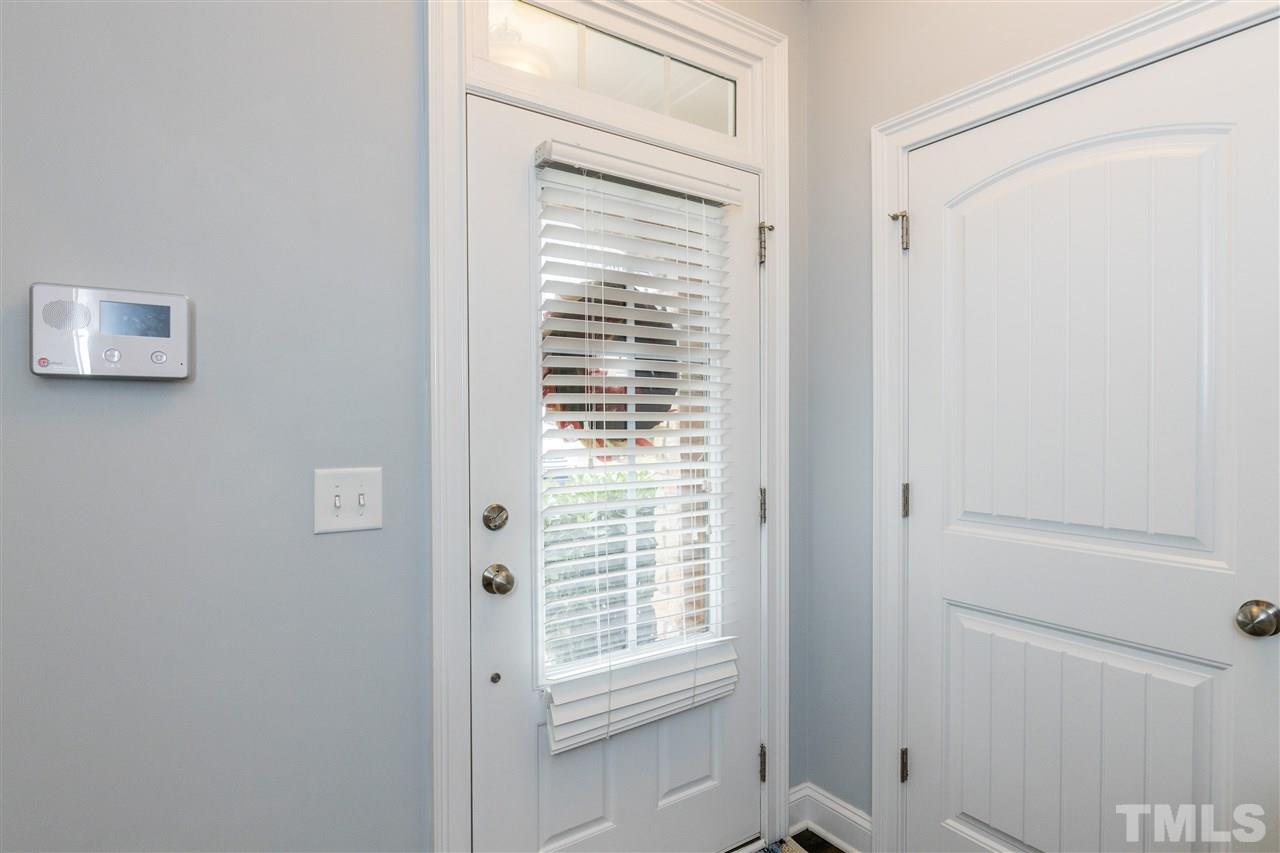 772 Fallon Grove Way Raleigh, NC 27608 - Photo 3 of 28