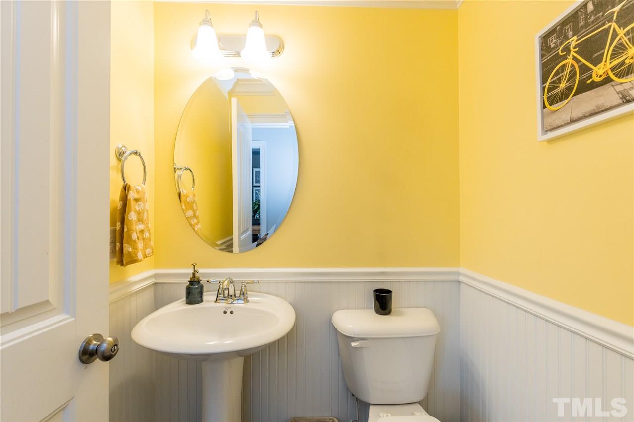 772 Fallon Grove Way Raleigh, NC 27608 - Photo 5 of 28