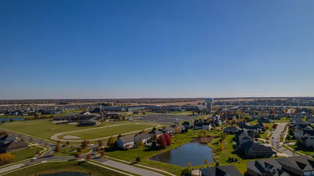 an aerial view of a tennis ground