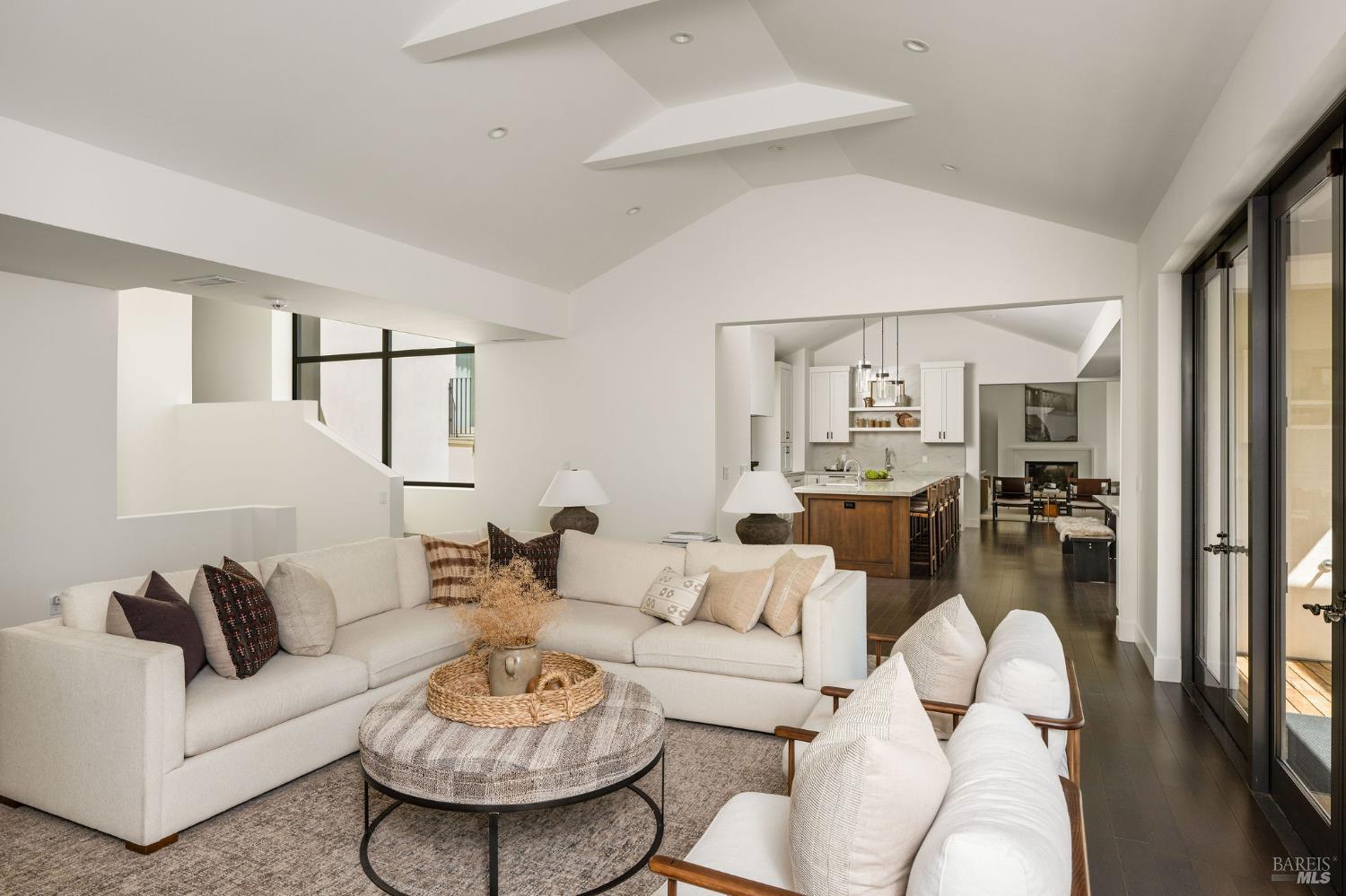 9359 Ladera Road Glen Ellen, CA 95442 - Photo 14 of 45