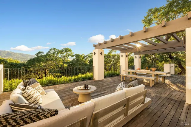 $3,995,000 | 9359 Ladera Road, Glen Ellen, CA 95442