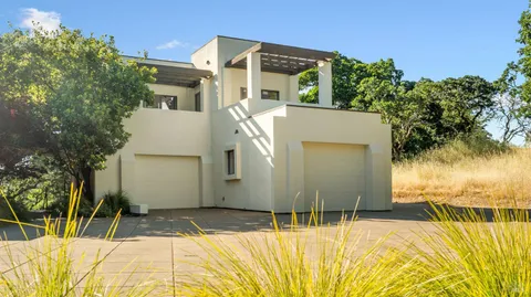 $3,995,000 | 9359 Ladera Road, Glen Ellen, CA 95442