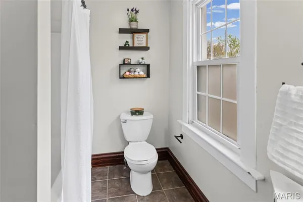 $220,000 | 709 Cypress Street, Highland, IL 62249