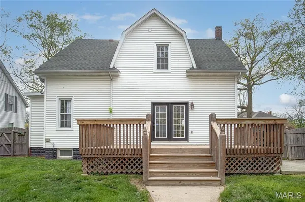 $220,000 | 709 Cypress Street, Highland, IL 62249