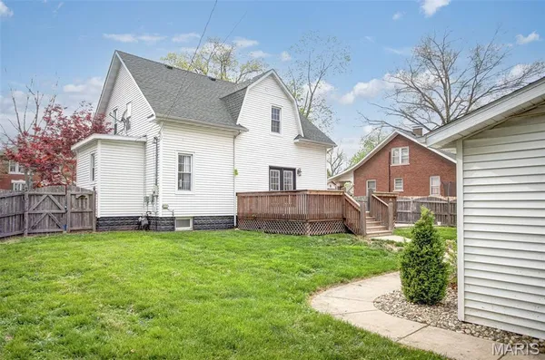 $220,000 | 709 Cypress Street, Highland, IL 62249