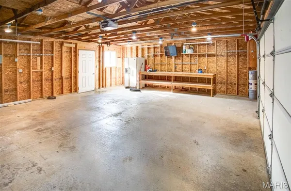 $220,000 | 709 Cypress Street, Highland, IL 62249