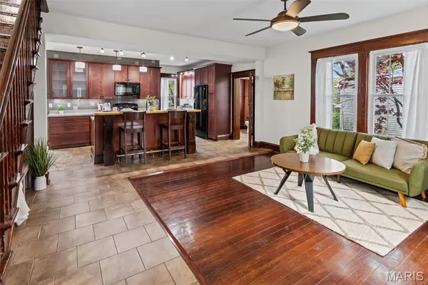 $220,000 | 709 Cypress Street, Highland, IL 62249