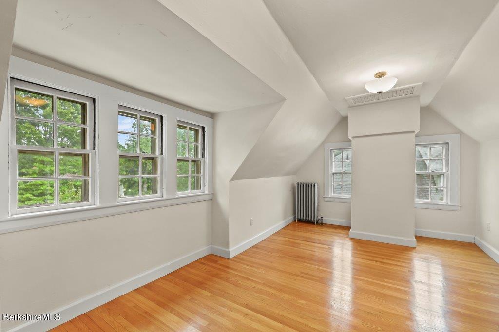 136 Pomeroy Avenue Pittsfield, MA 01201 - Photo 29 of 37 330 Third Floor
