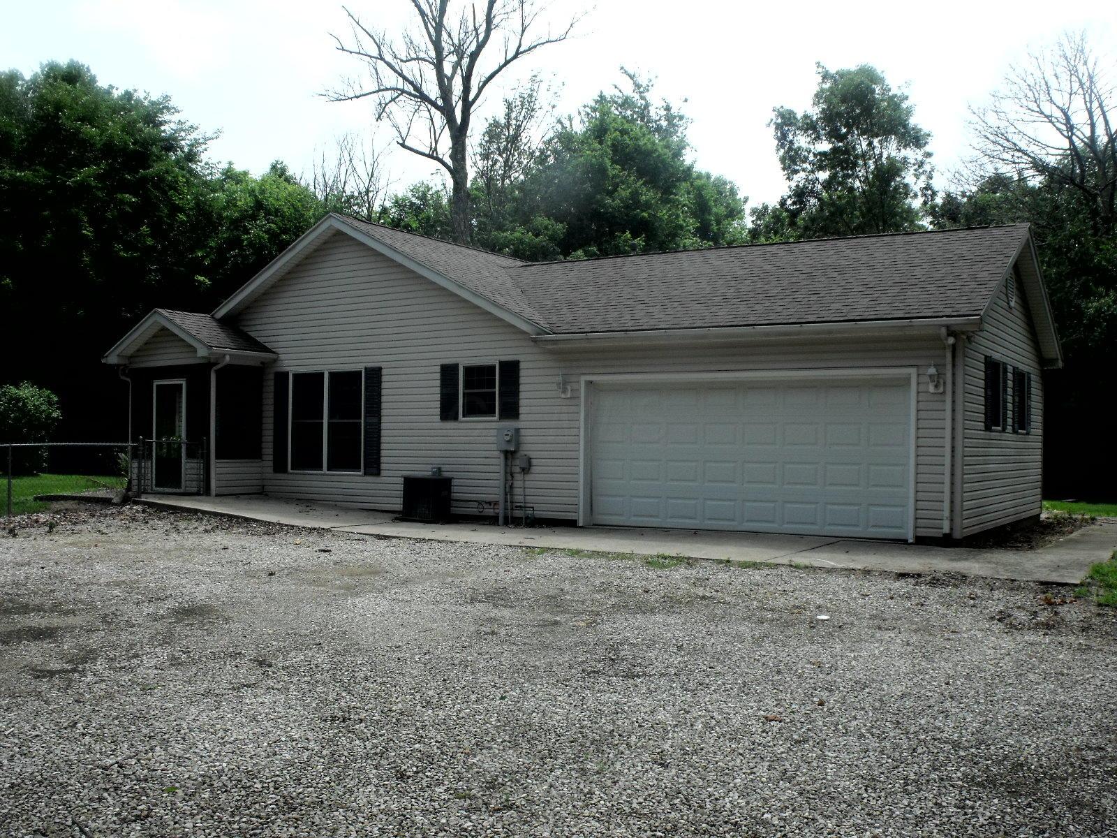 9434 Dozer Road Southwest Stoutsville, OH 43154 - Photo 3 of 4