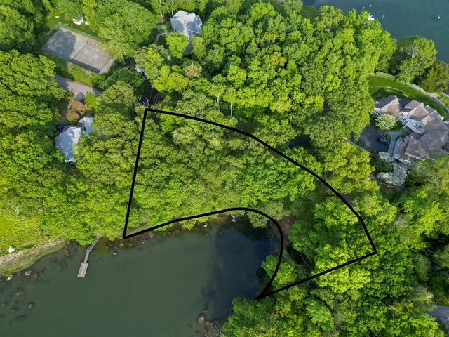 $1,249,000 | 28 Money Point Road, Stonington, CT 06355