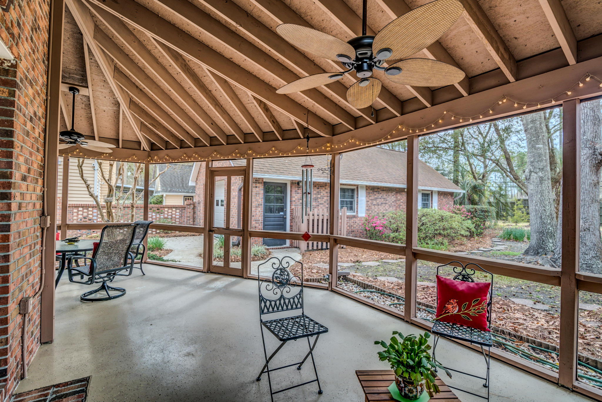 975 Governors Road Mount Pleasant, SC 29464 - Photo 11 of 30 975 Governors-23