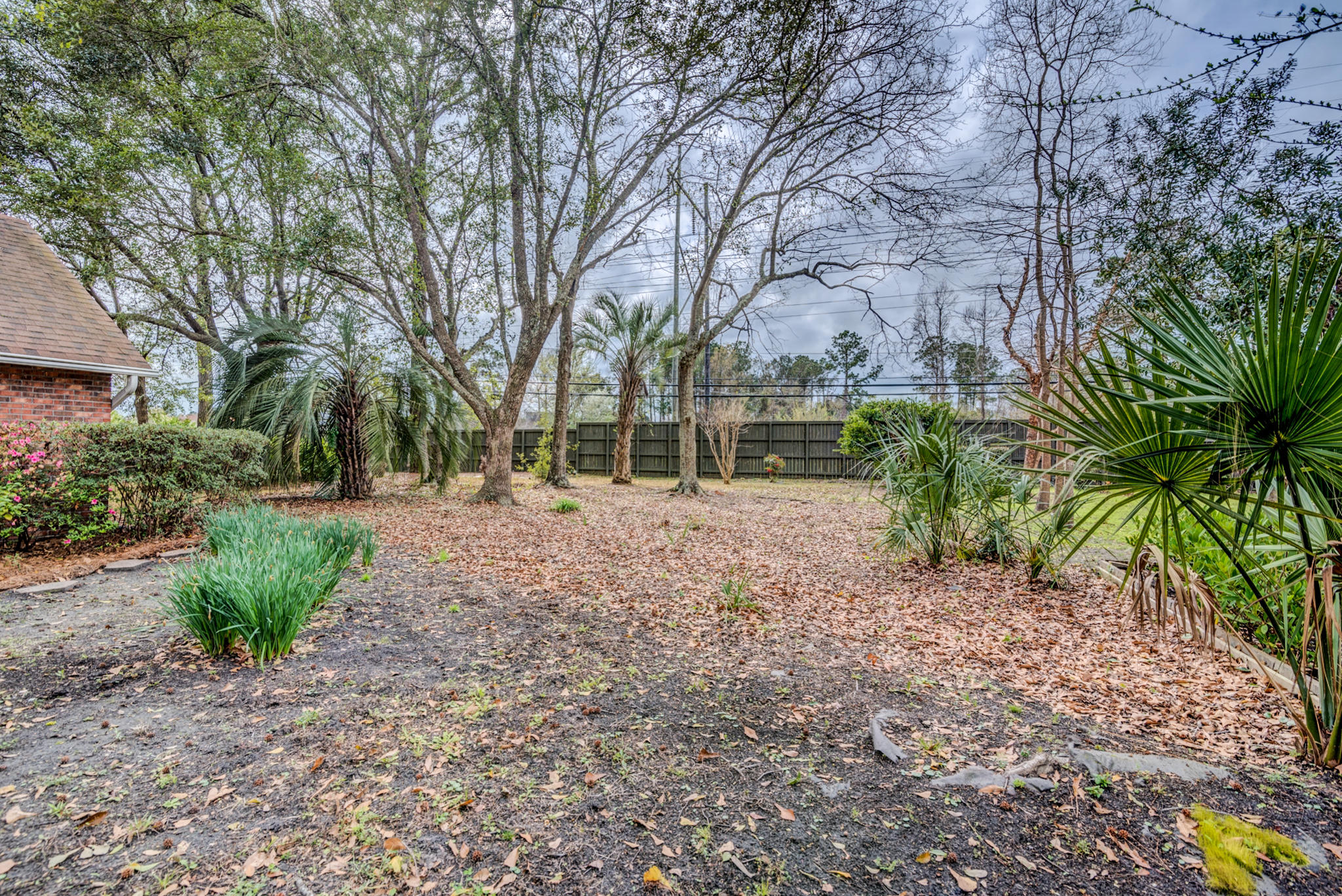 975 Governors Road Mount Pleasant, SC 29464 - Photo 28 of 30 975 Governors-27