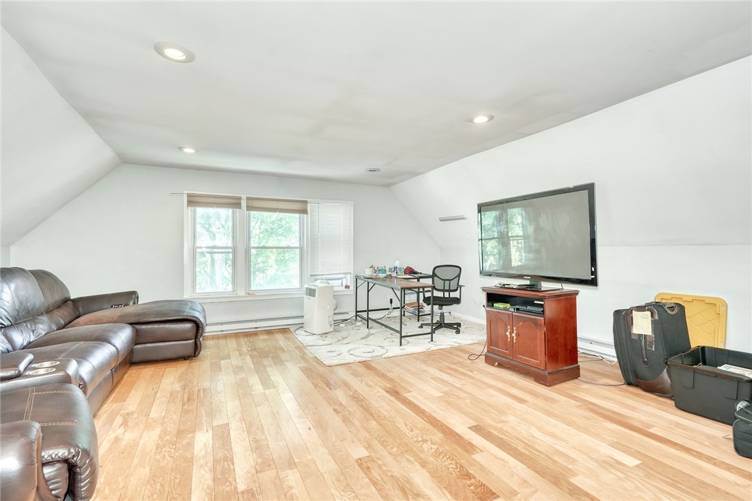 10 Menlo Place Rochester, NY 14620 - Photo 34 of 38