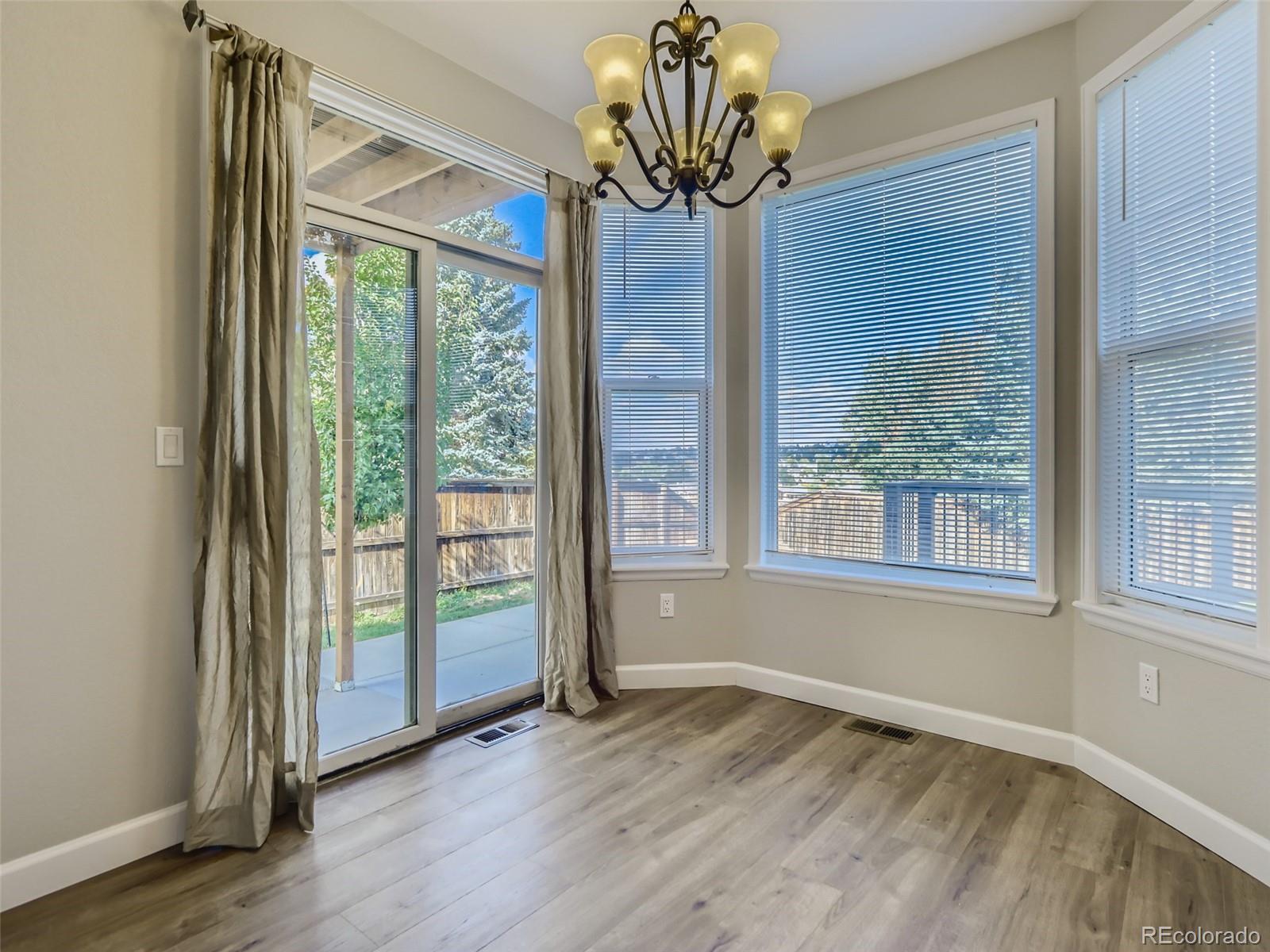 2250 Weatherstone Circle Highlands Ranch, CO 80126 - Photo 11 of 28 Gallery Image 11
