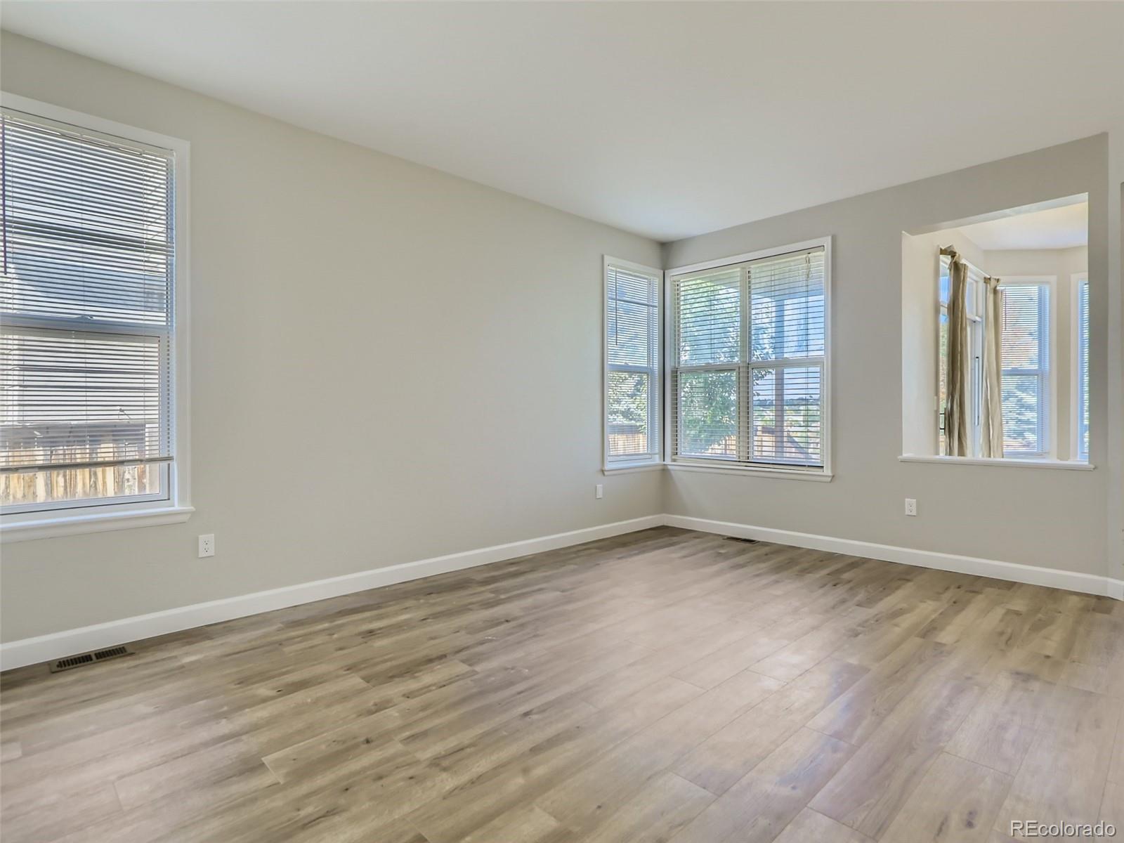 2250 Weatherstone Circle Highlands Ranch, CO 80126 - Photo 12 of 28 Gallery Image 12