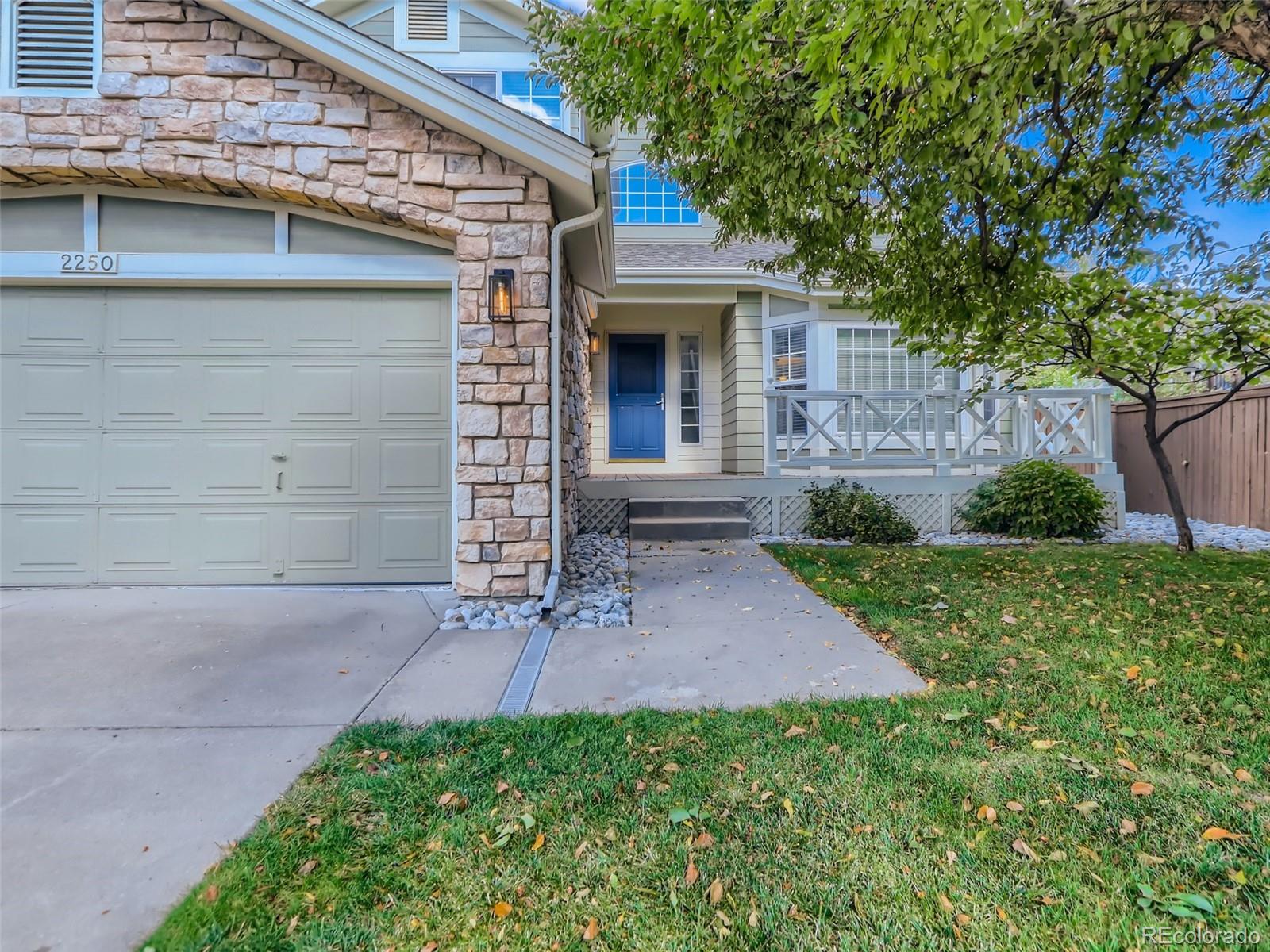 2250 Weatherstone Circle Highlands Ranch, CO 80126 - Photo 3 of 28 Gallery Image 3