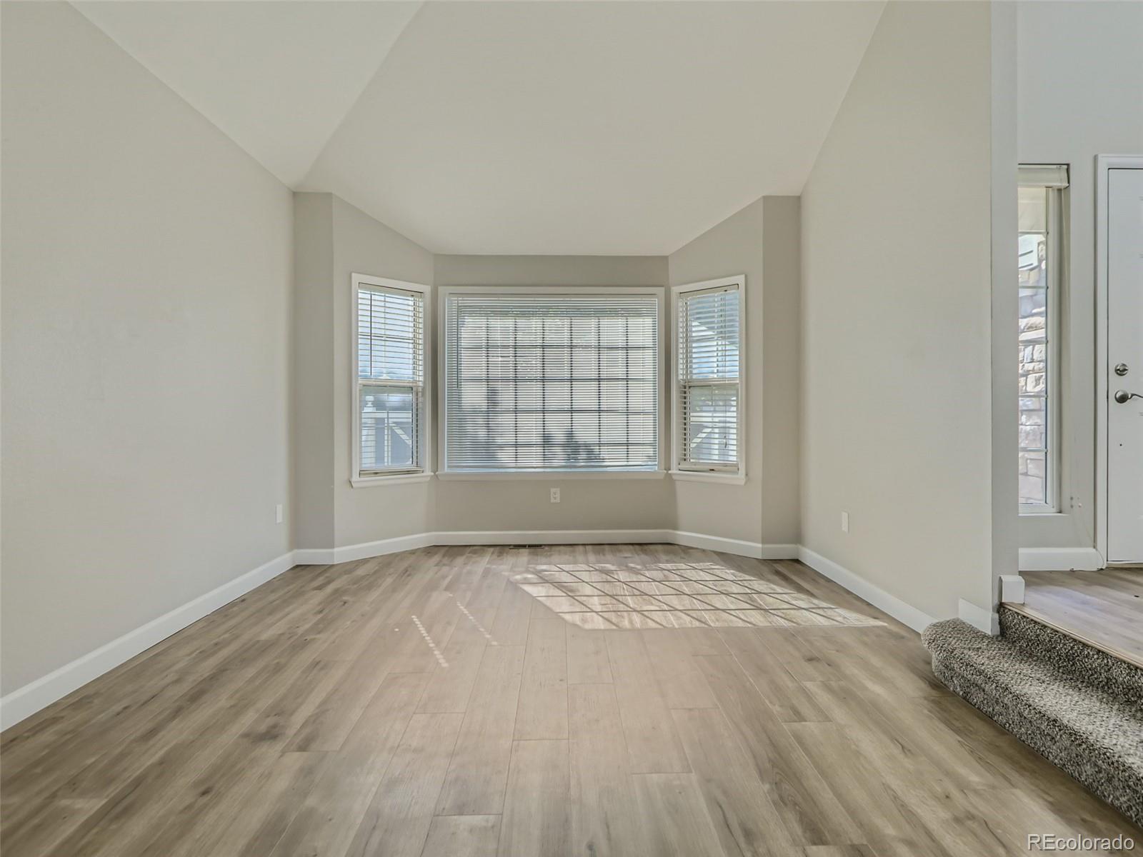 2250 Weatherstone Circle Highlands Ranch, CO 80126 - Photo 5 of 28 Gallery Image 5