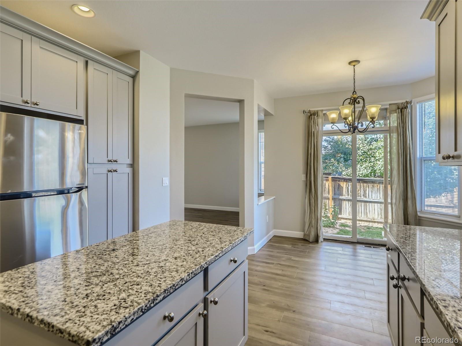 2250 Weatherstone Circle Highlands Ranch, CO 80126 - Photo 9 of 28 Gallery Image 9