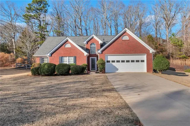 $450,000 | 6895 Valley Forest Drive, Cumming, GA 30041
