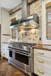 a view of a house with a outdoor space