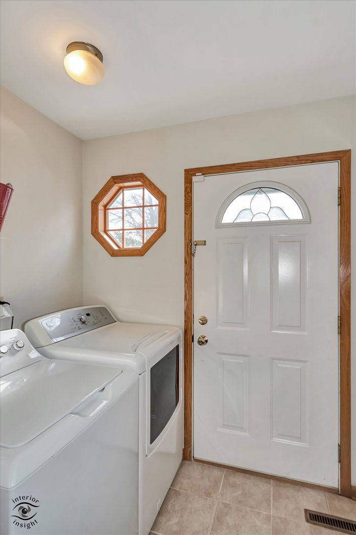 134 Roberts Road New Lenox, IL 60451 - Photo 23 of 33