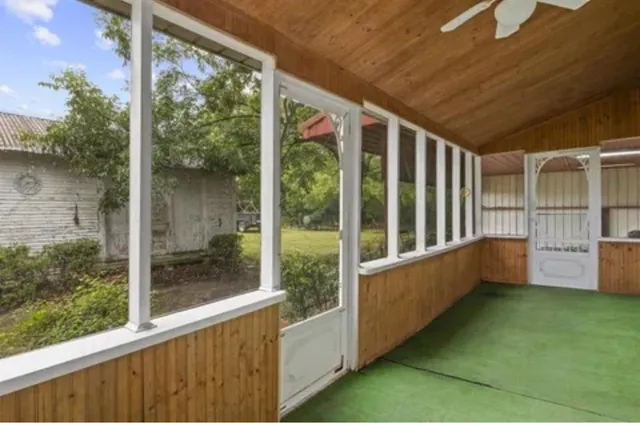 $129,900 | 304 Daingerfield Street, Naples, TX 75568