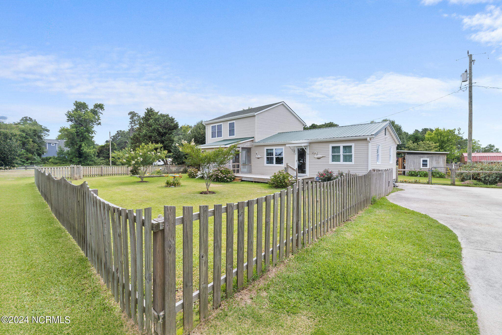 1359 Waterlily Road Coinjock, NC 27923 - Photo 7 of 60 4-web-or-mls-waterlily-9762