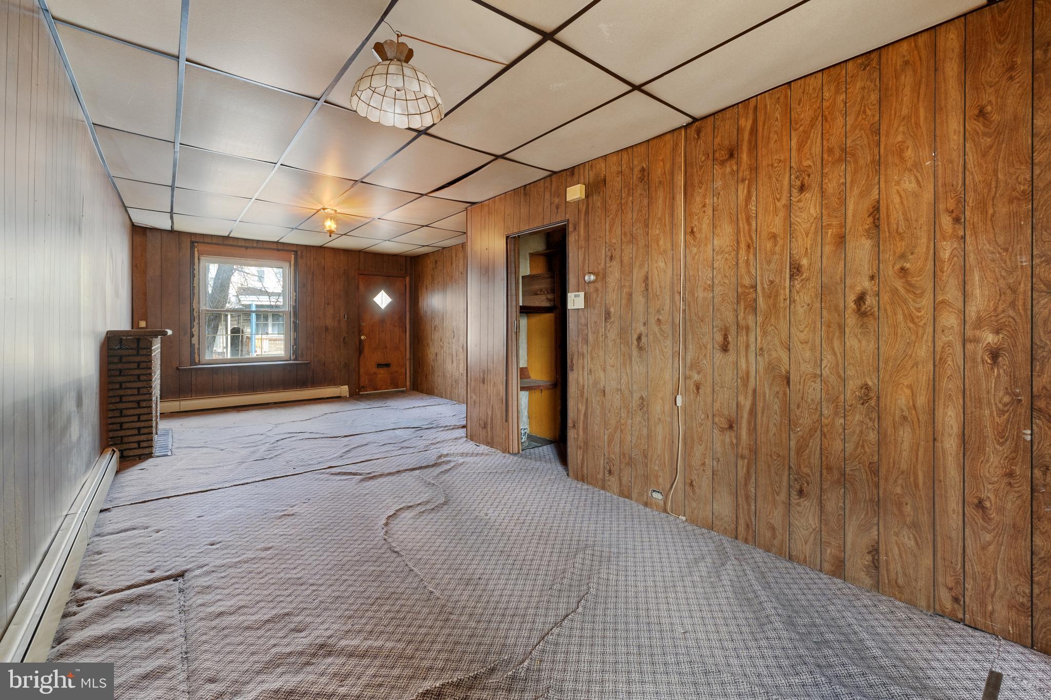 1228 Spring Street Reading, PA 19604 - Photo 5 of 21 Gallery Image 5