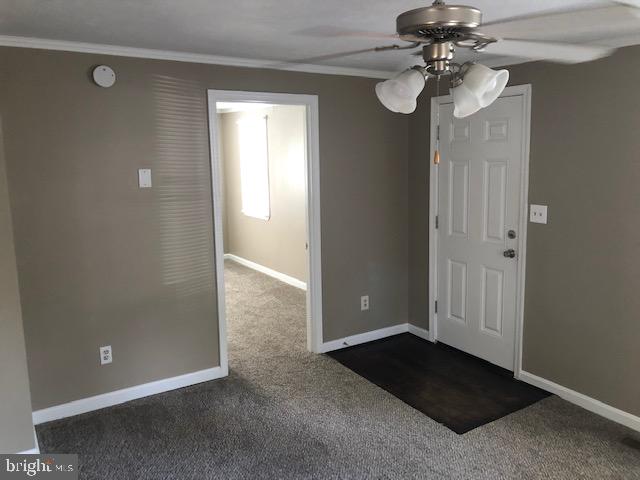 172 Truslow Road Fredericksburg, VA 22405 - Photo 8 of 17 Living Room