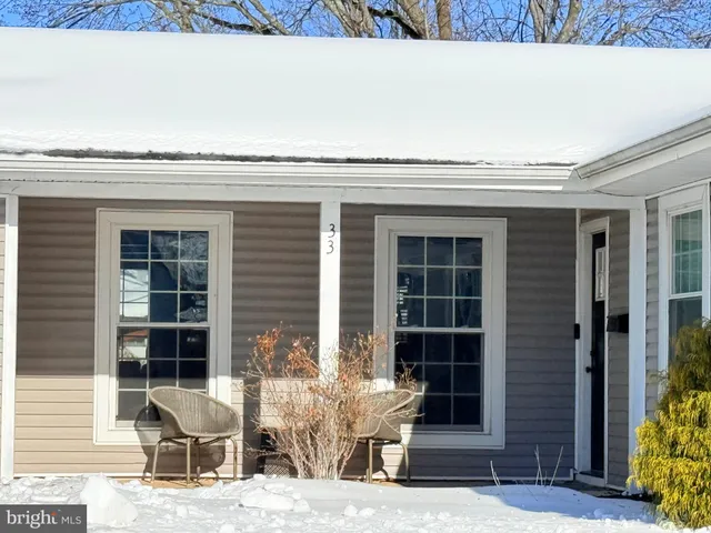 $375,000 | 33 New Pond Lane, Willingboro, NJ 08046