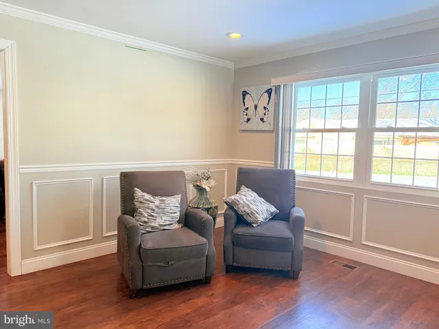 $375,000 | 33 New Pond Lane, Willingboro, NJ 08046