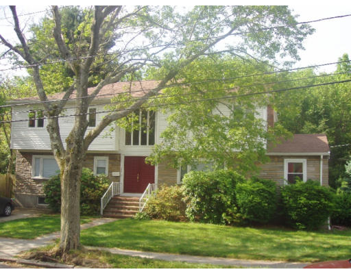 300 Woodcliff Road Newton, MA 02461 - Photo 1 of 18
