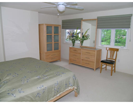 300 Woodcliff Road Newton, MA 02461 - Photo 11 of 18
