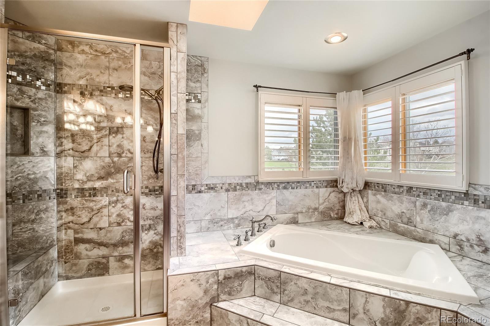 9882 Venneford Ranch Road Highlands Ranch, CO 80126 - Photo 21 of 40 Gallery Image 21