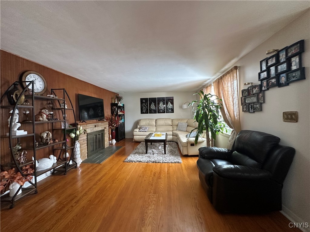 158 Darlington Road Syracuse, NY 13208 - Photo 15 of 33