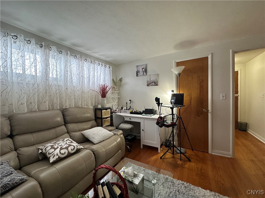 158 Darlington Road Syracuse, NY 13208 - Photo 26 of 33