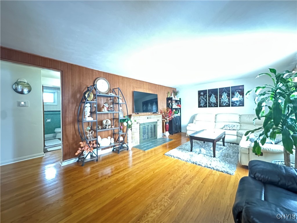 158 Darlington Road Syracuse, NY 13208 - Photo 5 of 33