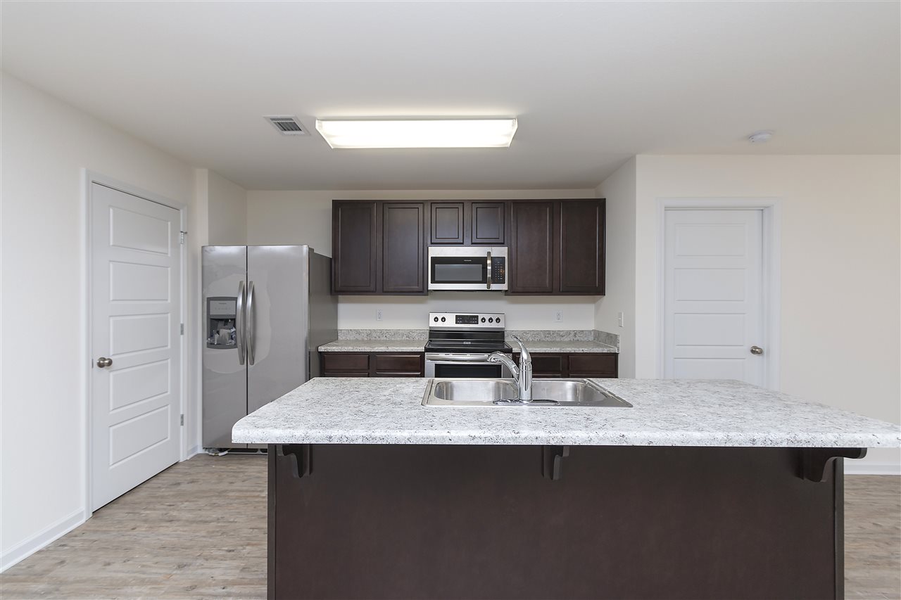 1382 Majesty Loop Foley, AL 36535 - Photo 4 of 15