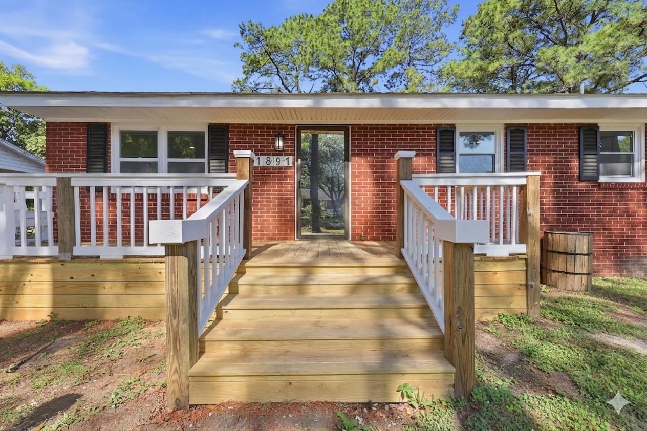 1891 Middleton Street Georgetown, SC 29440 - Photo 3 of 30