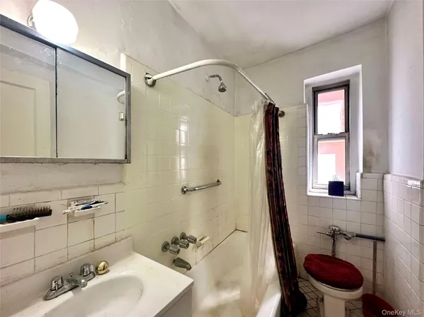 $275,000 | 111-50 75th Road, Unit 1A | Forest Hills