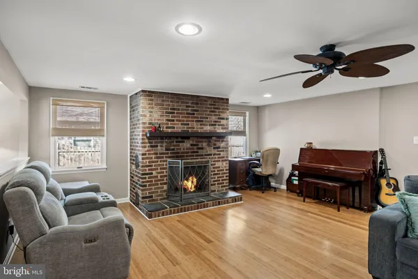 $695,000 | 2 Holly Drive, Medford, NJ 08055