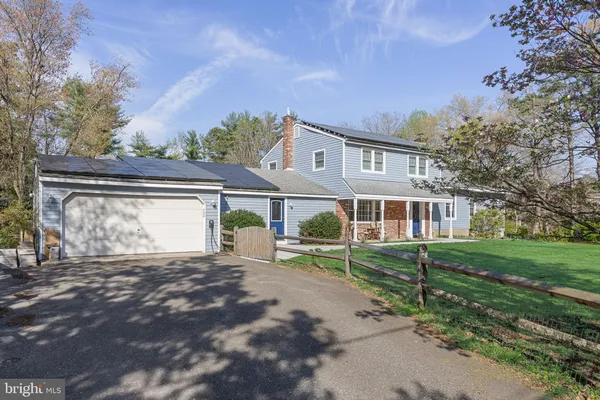 $695,000 | 2 Holly Drive, Medford, NJ 08055
